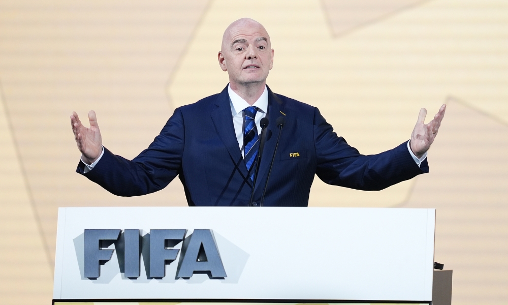 他运动员起 他运动员起